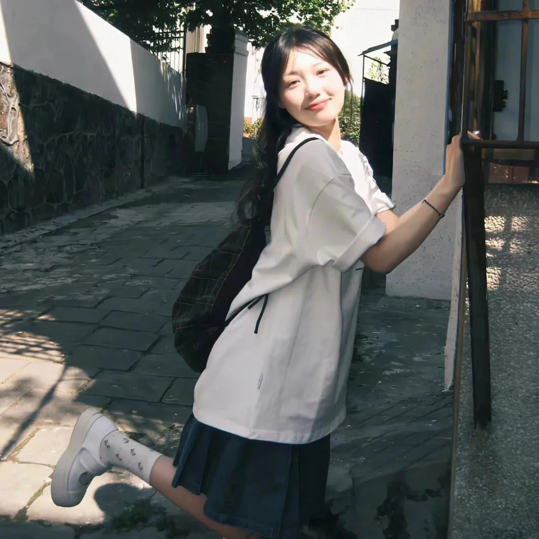 我曾被全世界推开唯独你